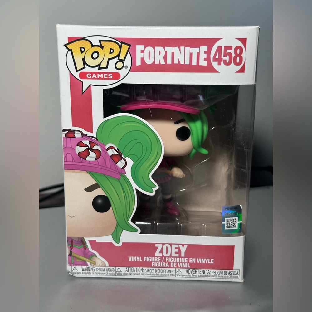 Funko Pop! Games Fortnite Zoey #458‎ Vinyl Figure In Box - Picture 1 of 3